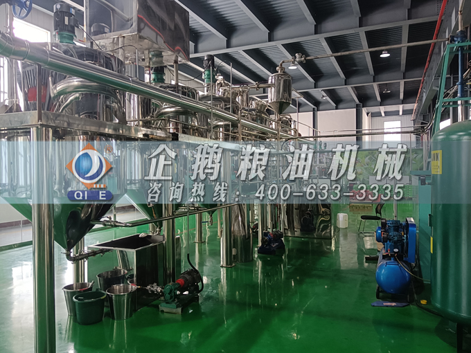 企鵝牌茶籽油雙螺桿榨油機(jī)，用心制造獲得客戶認(rèn)可(圖5)